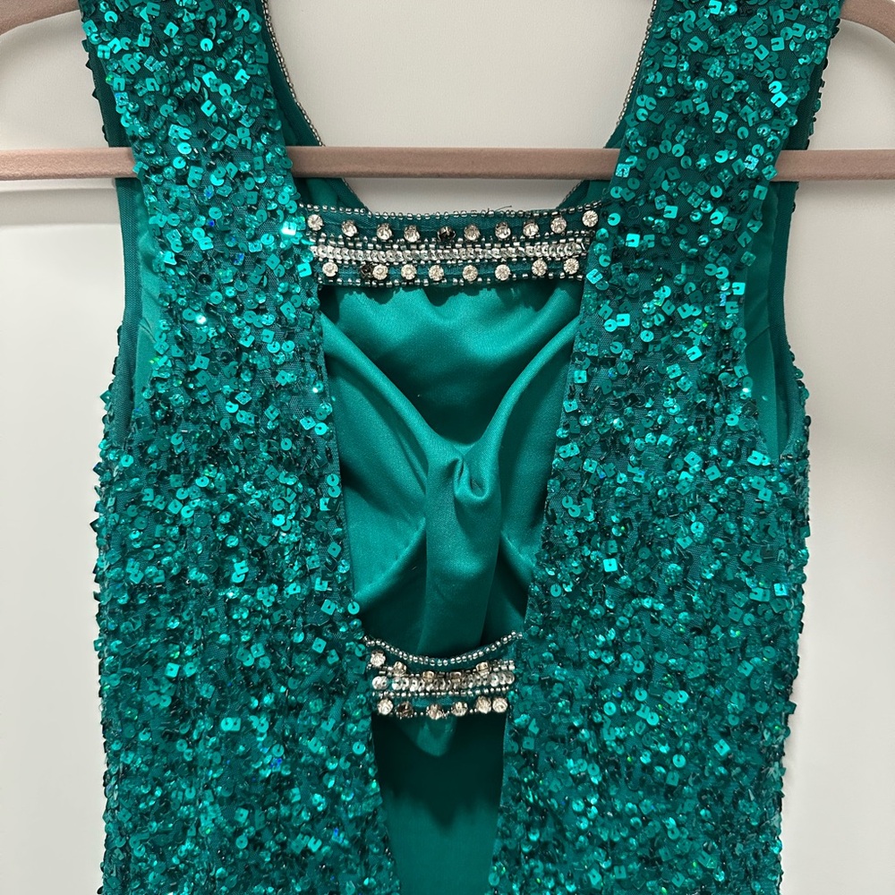 Scalia Emerald Green Sequin Gown sz 8 - Picture 5 of 14